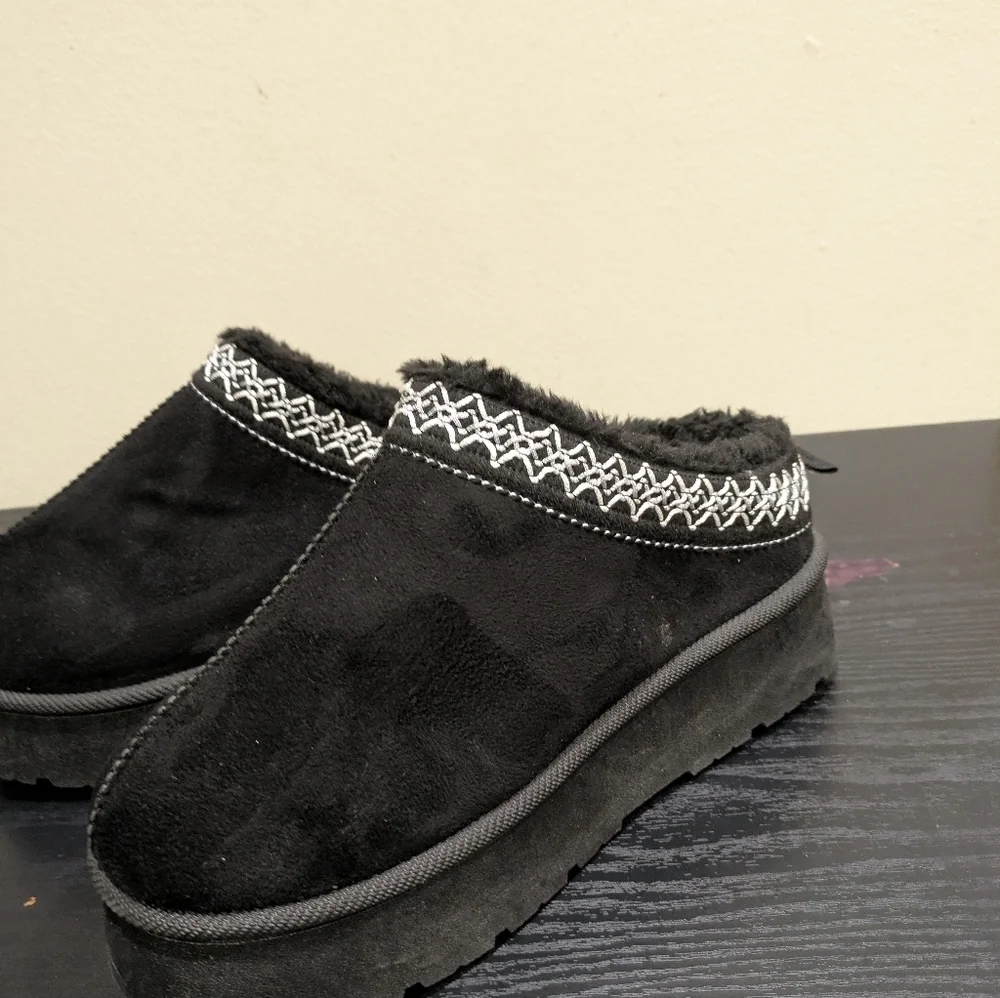Yoki stylish black